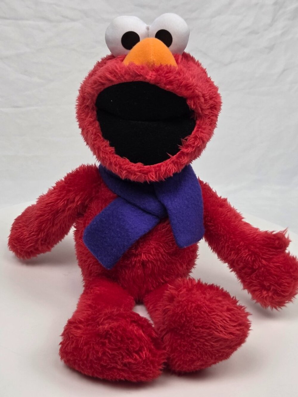 Kohl’s Cares Elmo plush with a purple scarf 13"